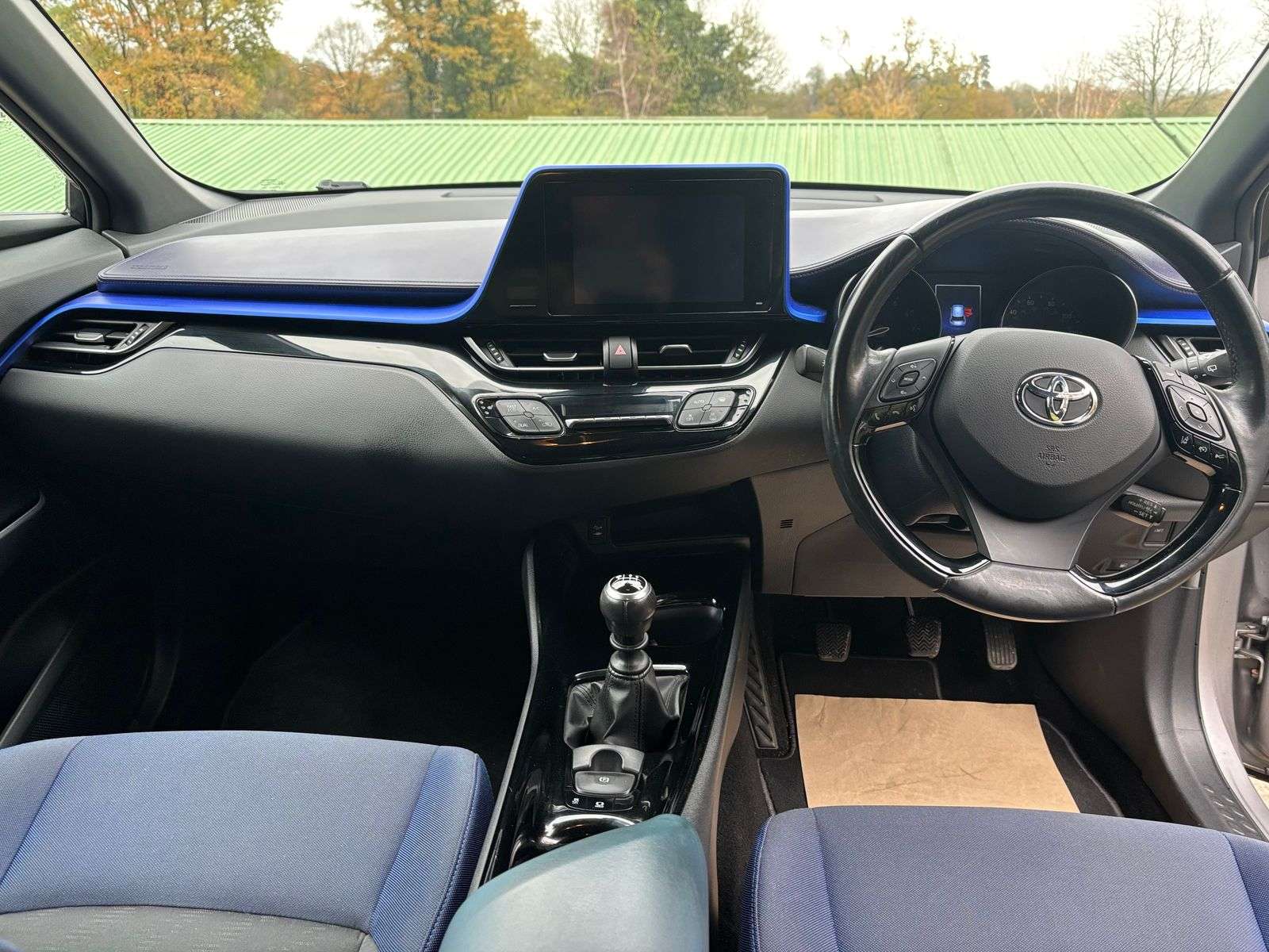 2017 TOYOTA C-HR 2017 TOYOTA C-HR