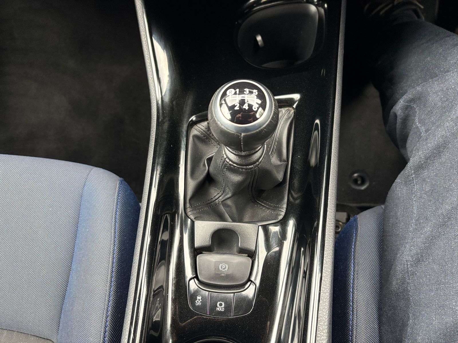 2017 TOYOTA C-HR 2017 TOYOTA C-HR