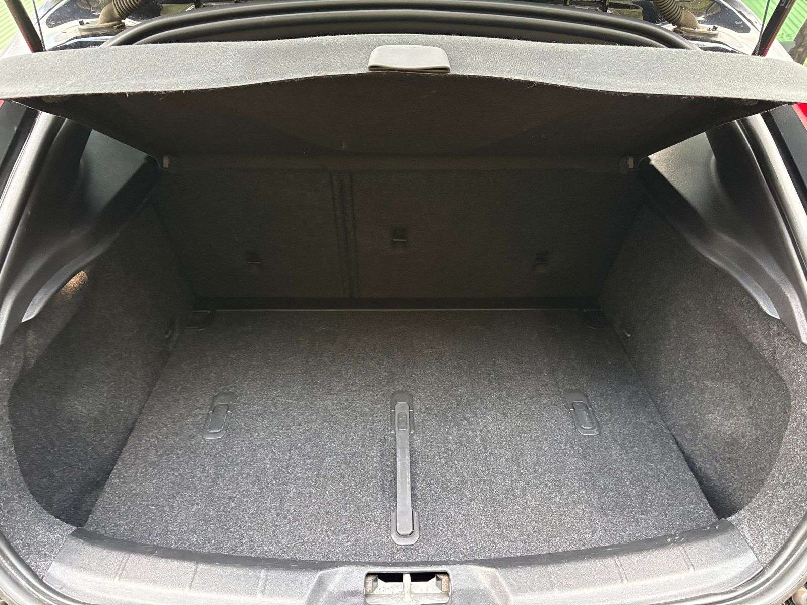 2019 VOLVO V40 2019 VOLVO V40