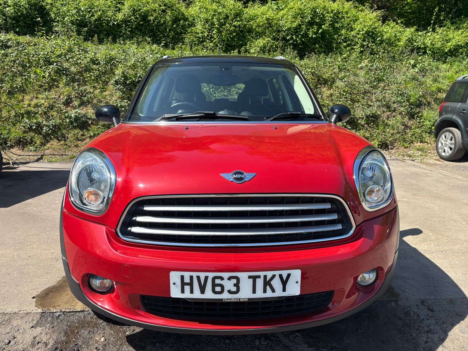 A 2013 MINI COUNTRYMAN 1.6 Cooper SUV 5dr Petrol Manual Euro 6 (s/s) (122 ps) A 2013 MINI COUNTRYMAN 1.6 Cooper SUV 5dr Petrol Manual Euro 6 (s/s) (122 ps)