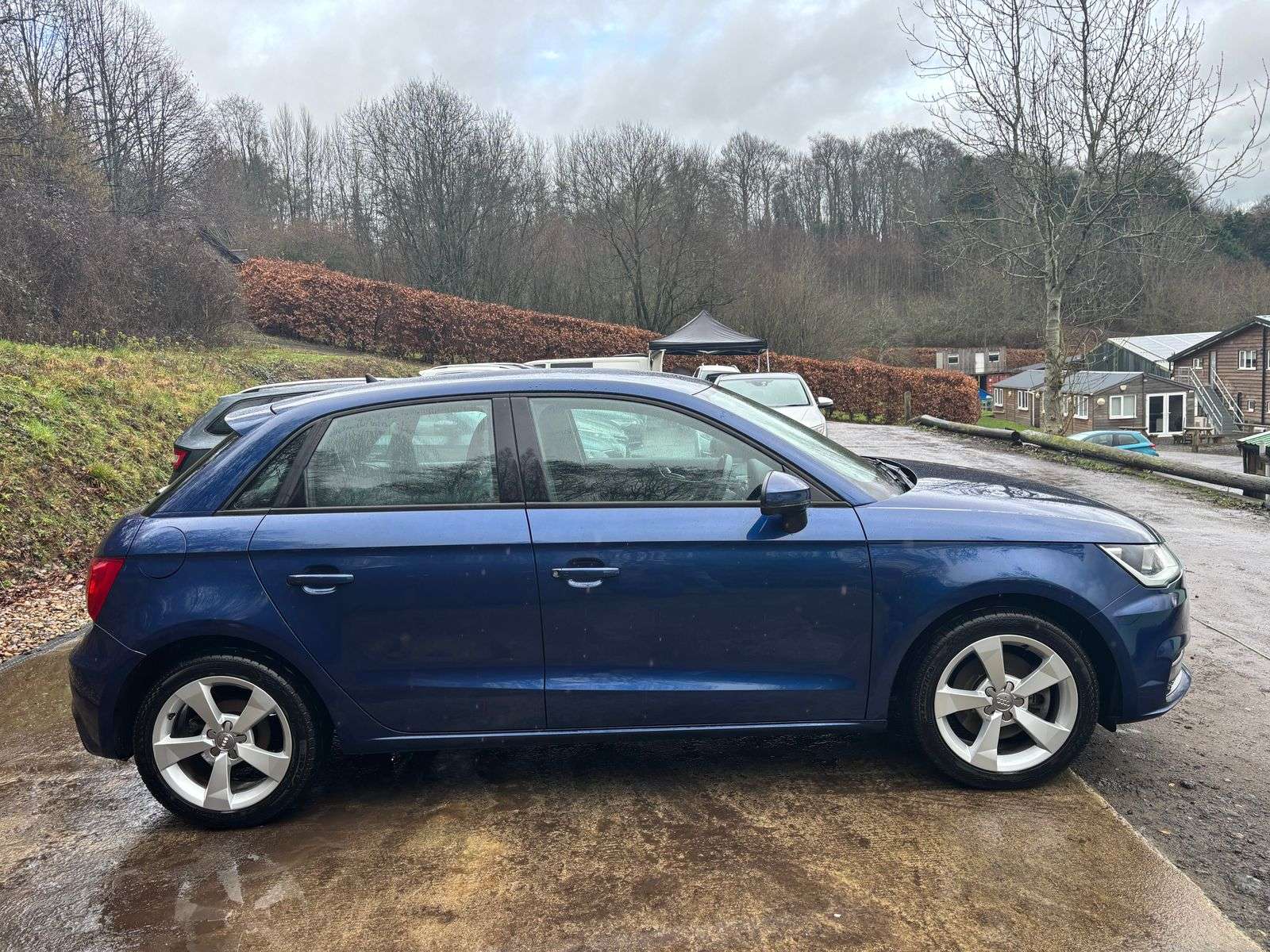 A 2015 AUDI A1 1.4 TFSI Sport Sportback 5dr Petrol Manual Euro 6 (s/s) (125 ps) A 2015 AUDI A1 1.4 TFSI Sport Sportback 5dr Petrol Manual Euro 6 (s/s) (125 ps)