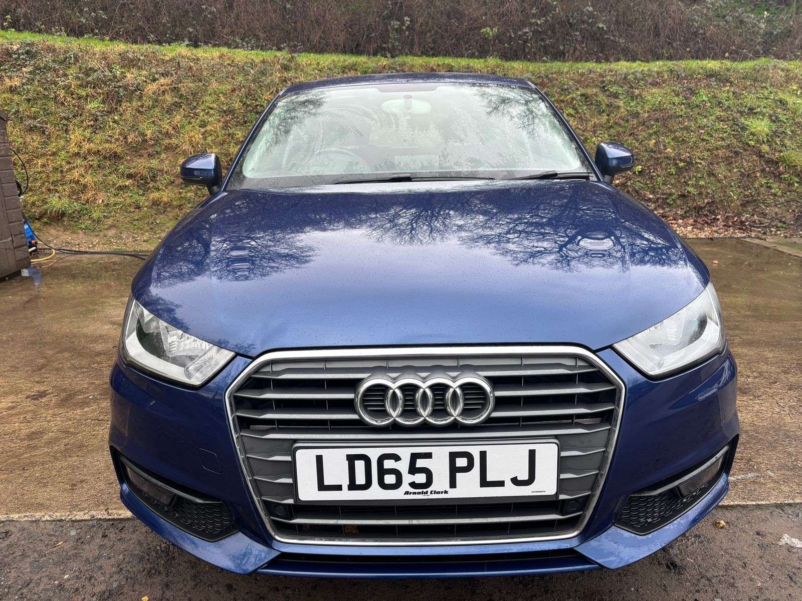 A 2015 AUDI A1 1.4 TFSI Sport Sportback 5dr Petrol Manual Euro 6 (s/s) (125 ps) A 2015 AUDI A1 1.4 TFSI Sport Sportback 5dr Petrol Manual Euro 6 (s/s) (125 ps)