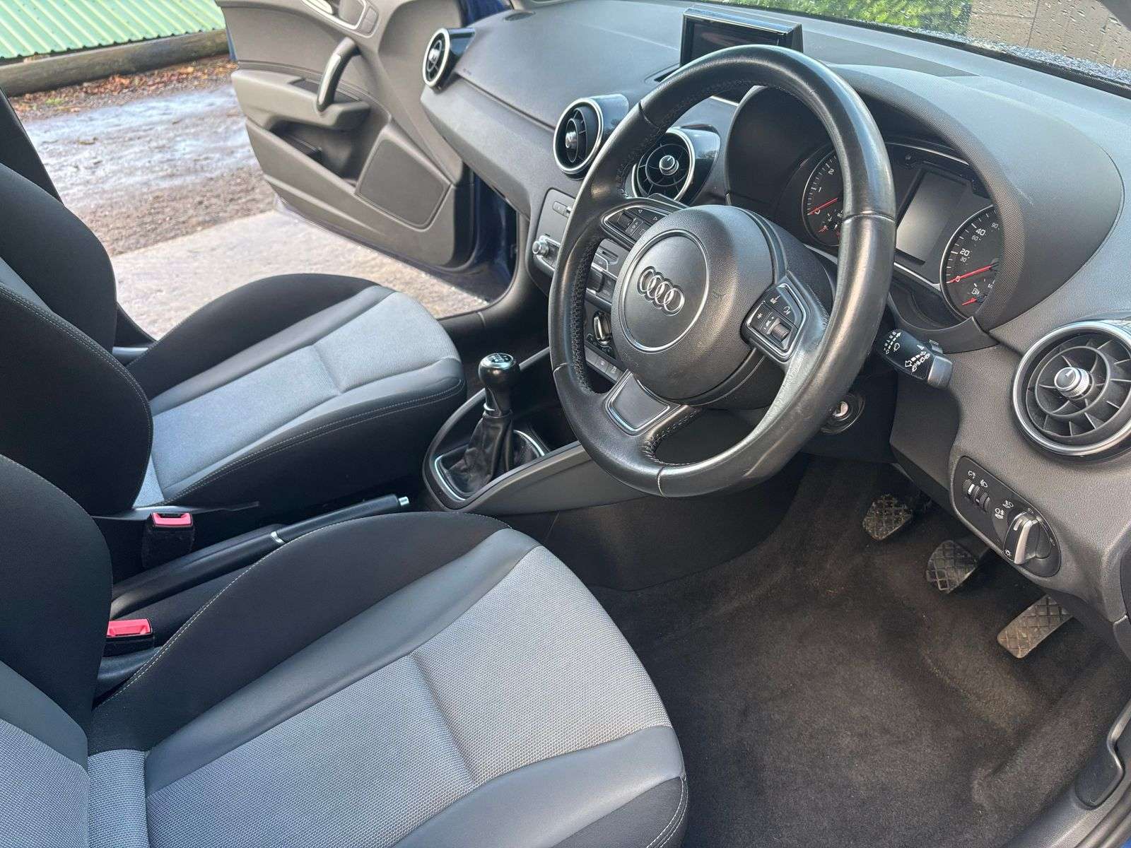 2015 AUDI A1 2015 AUDI A1