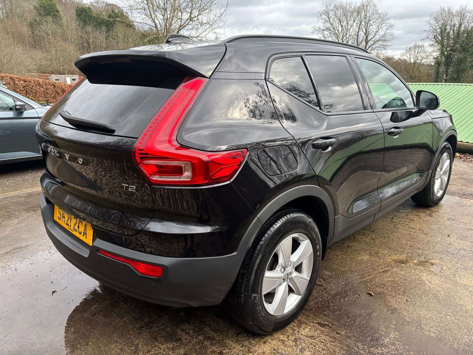 2021 VOLVO XC40 2021 VOLVO XC40