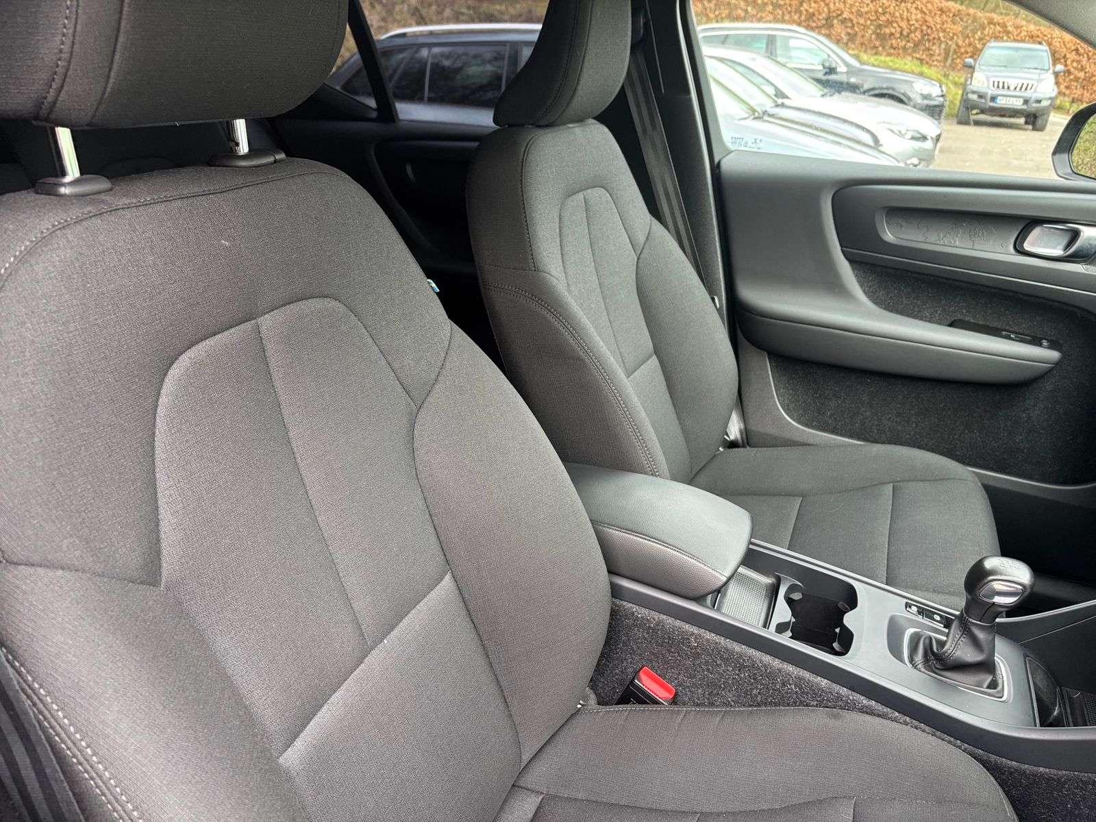 2021 VOLVO XC40 2021 VOLVO XC40