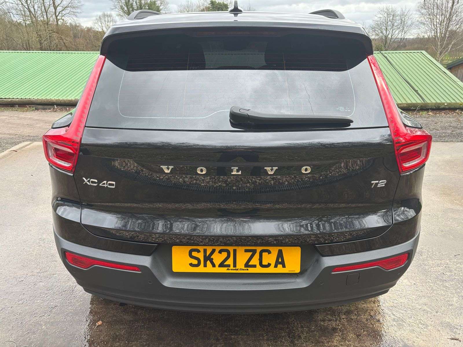 2021 VOLVO XC40 2021 VOLVO XC40