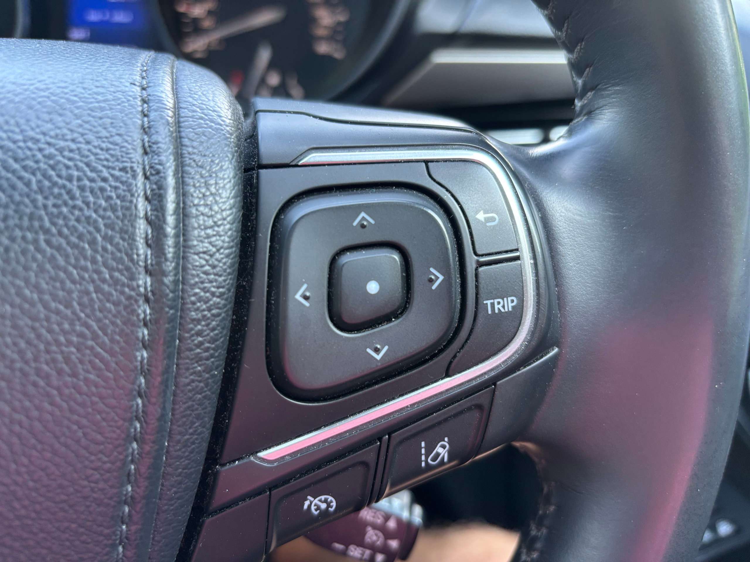 2016 TOYOTA AVENSIS 2016 TOYOTA AVENSIS