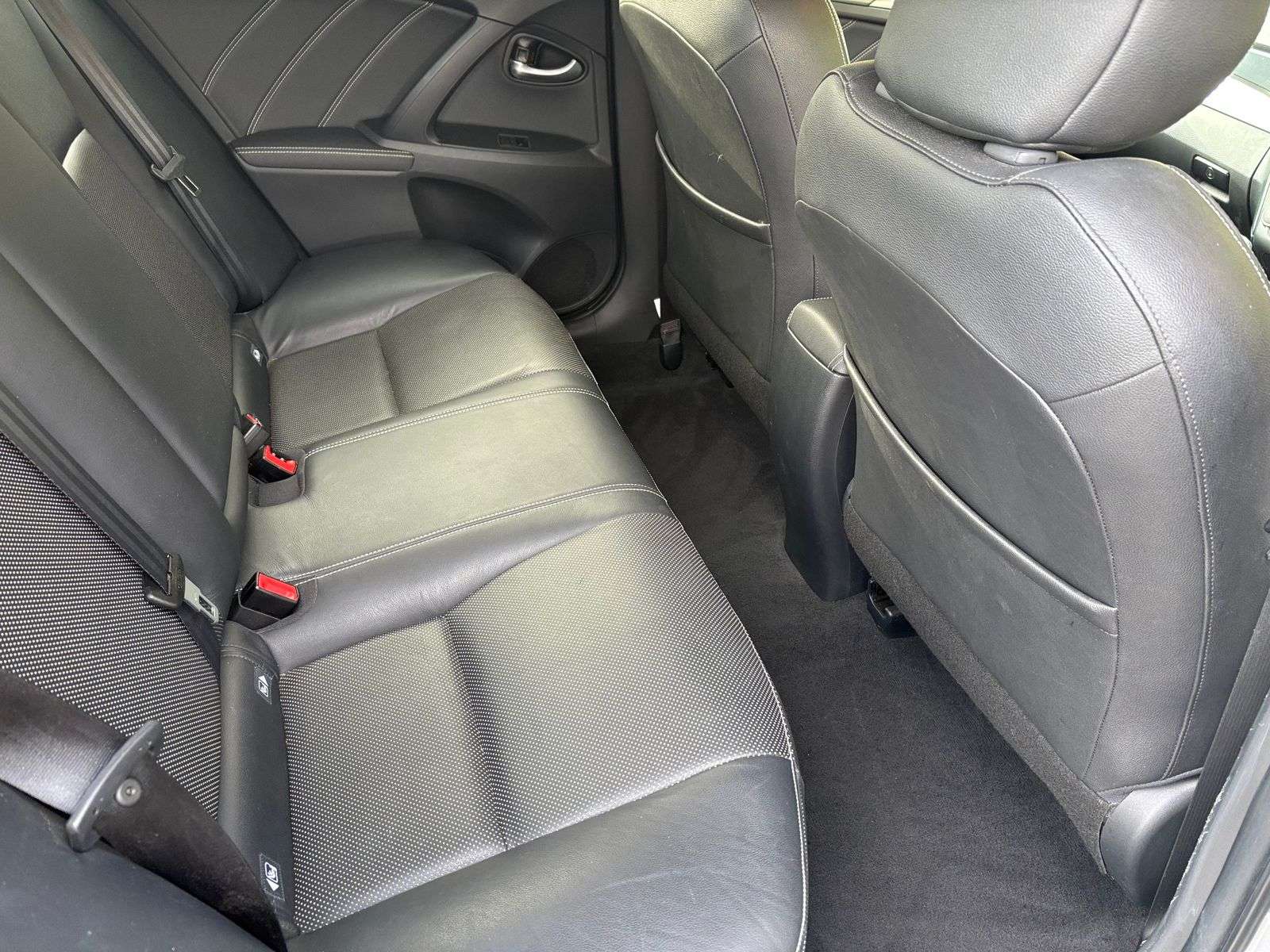 2016 TOYOTA AVENSIS 2016 TOYOTA AVENSIS