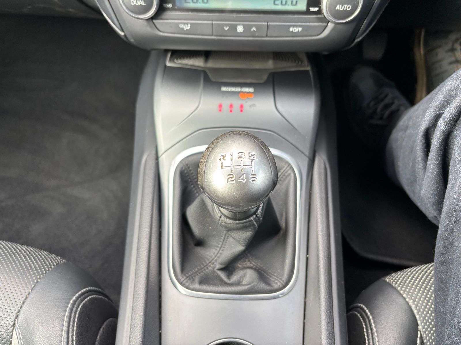 2016 TOYOTA AVENSIS 2016 TOYOTA AVENSIS