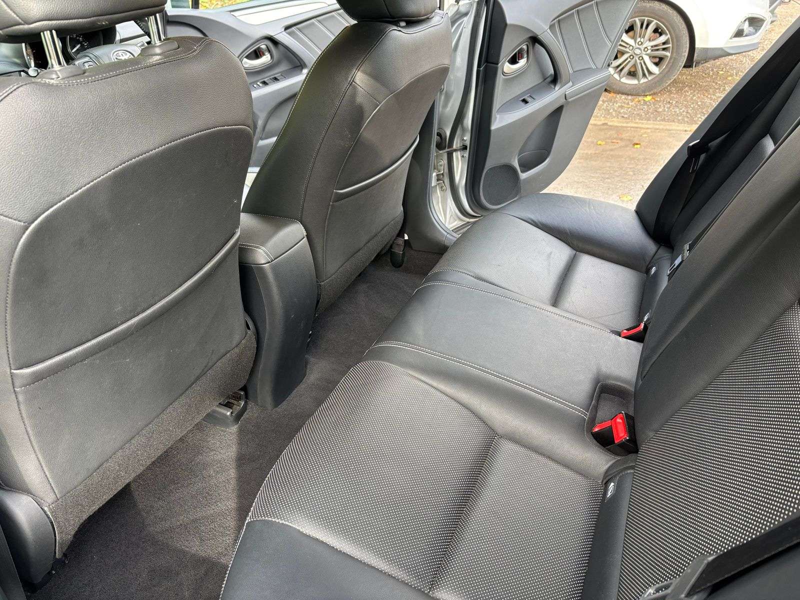 2016 TOYOTA AVENSIS 2016 TOYOTA AVENSIS