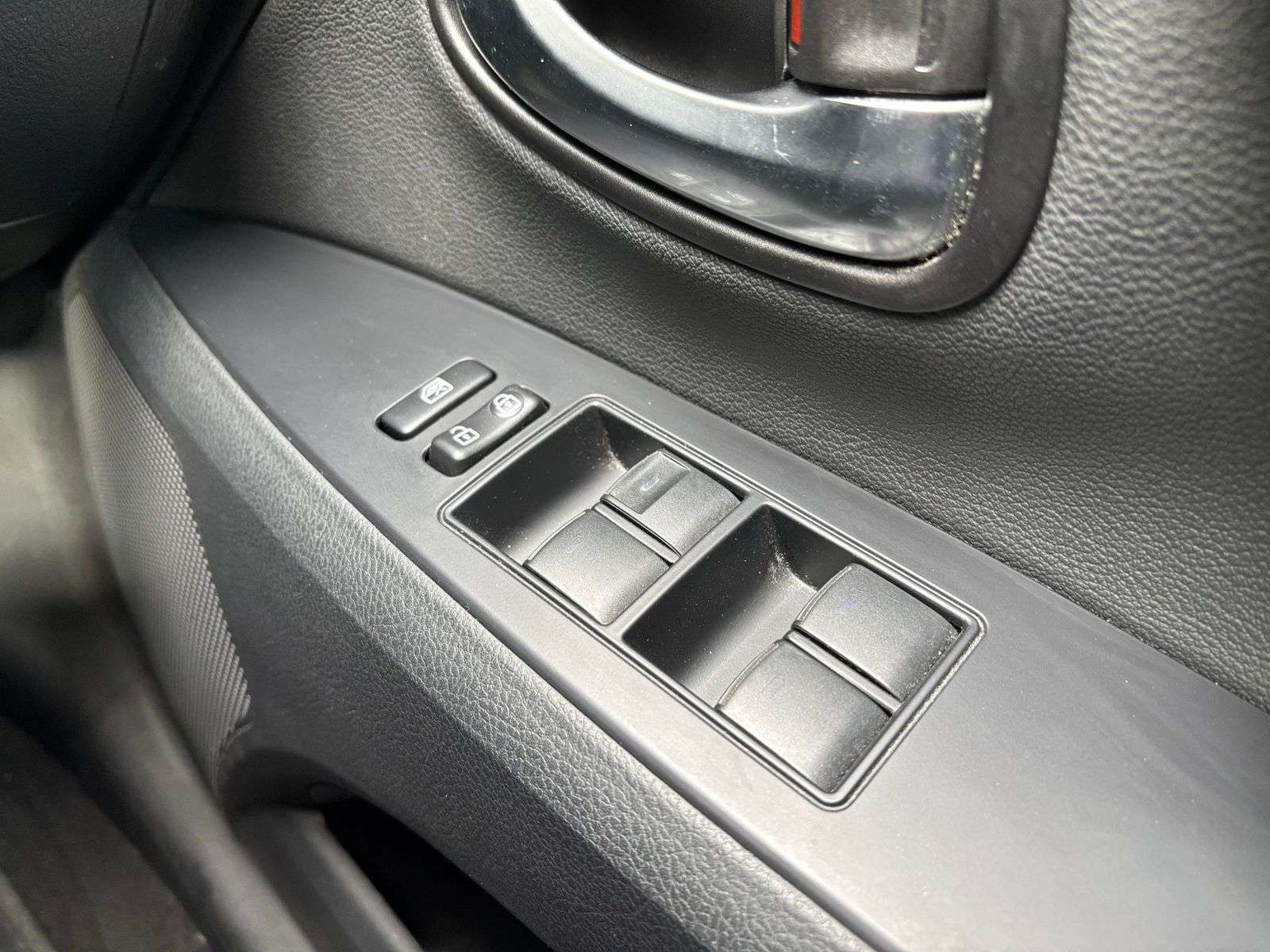 2016 TOYOTA AVENSIS 2016 TOYOTA AVENSIS