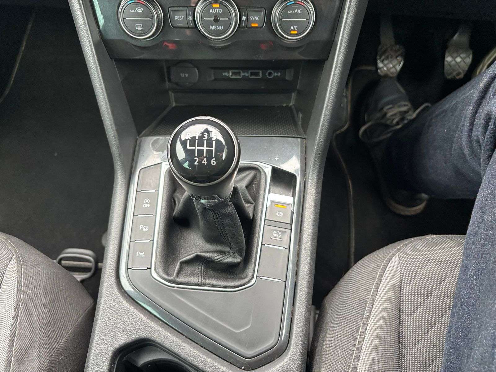 2019 VOLKSWAGEN TIGUAN 2019 VOLKSWAGEN TIGUAN