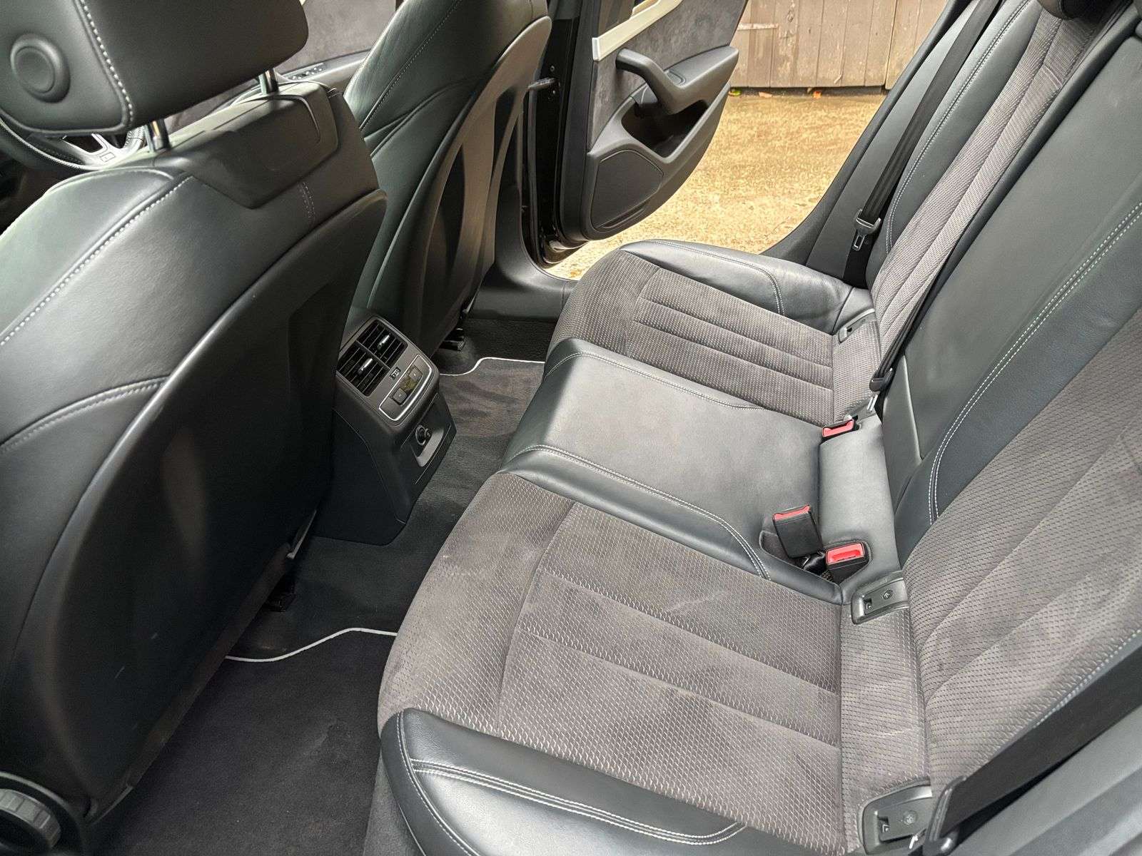 2017 AUDI A4 2017 AUDI A4