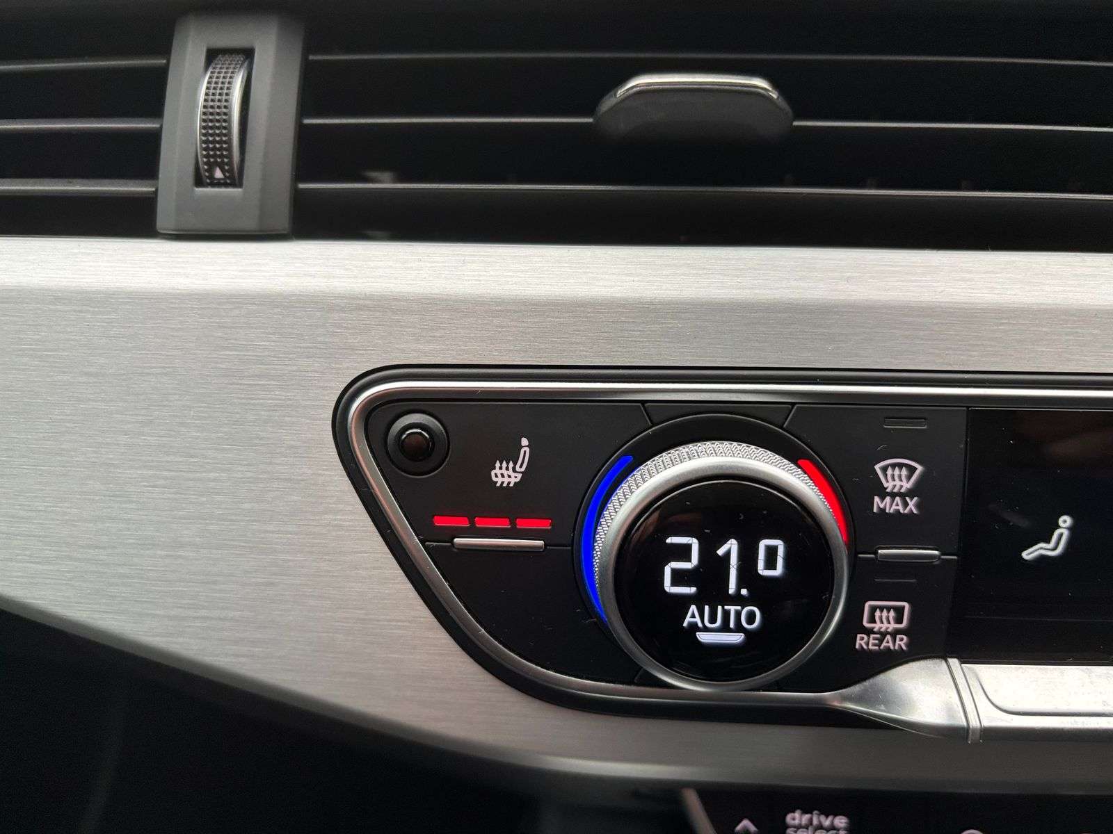 2017 AUDI A4 2017 AUDI A4