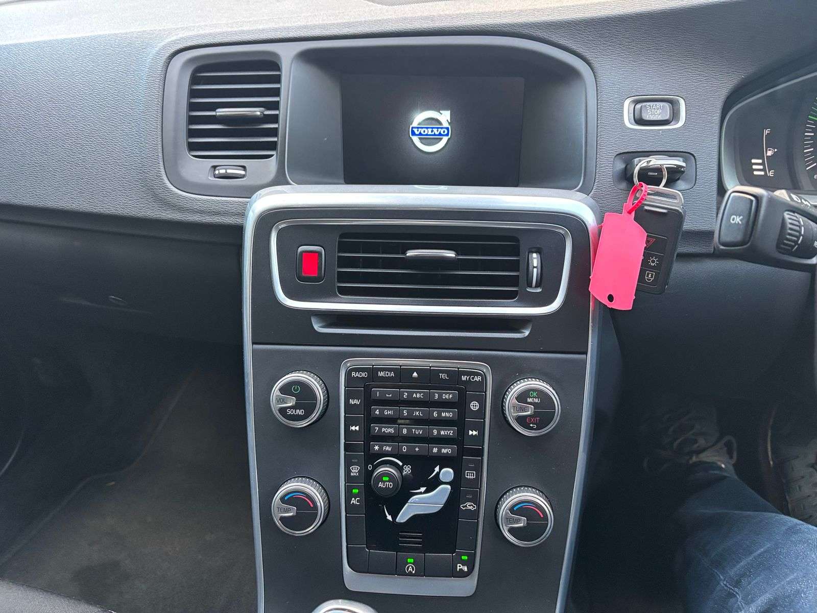 2014 VOLVO S60 2014 VOLVO S60