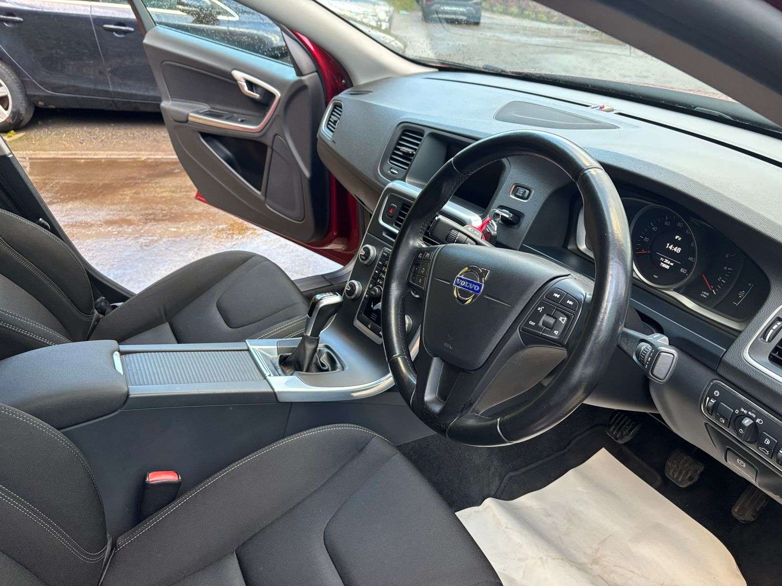 2014 VOLVO S60 2014 VOLVO S60