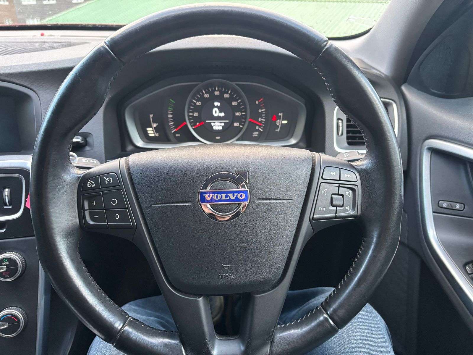 2014 VOLVO S60 2014 VOLVO S60