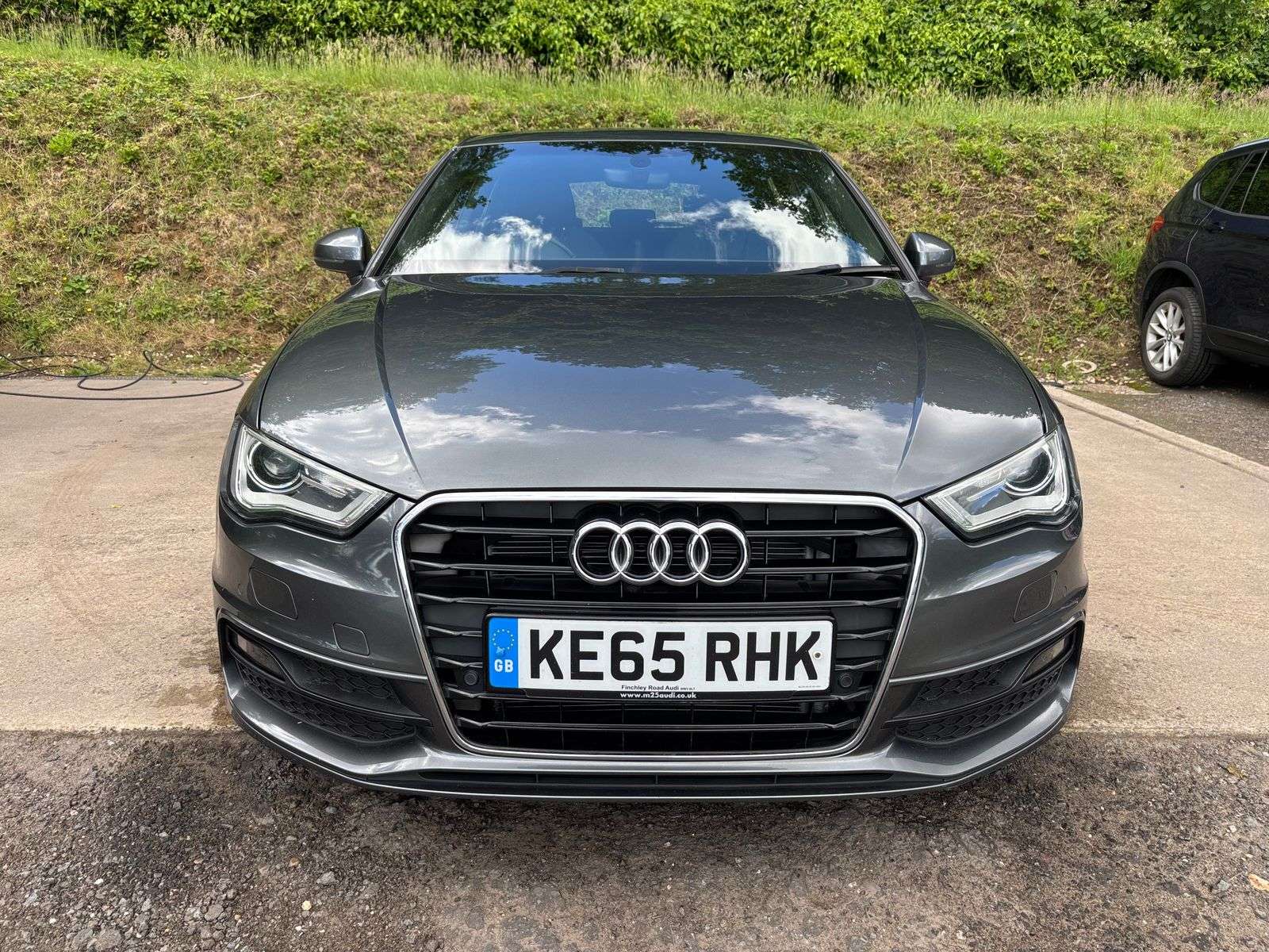 A 2016 AUDI A3 1.4 TFSI S line Sportback 5dr Petrol S Tronic Euro 6 (s/s) (Nav) (125 ps) A 2016 AUDI A3 1.4 TFSI S line Sportback 5dr Petrol S Tronic Euro 6 (s/s) (Nav) (125 ps)