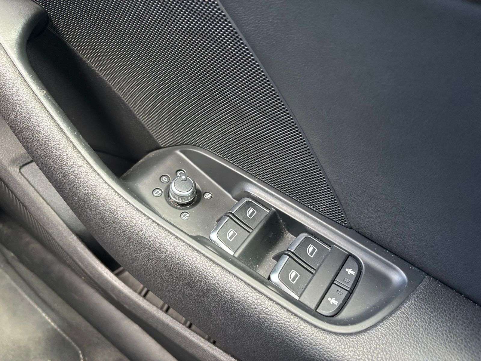 2016 AUDI A3 2016 AUDI A3