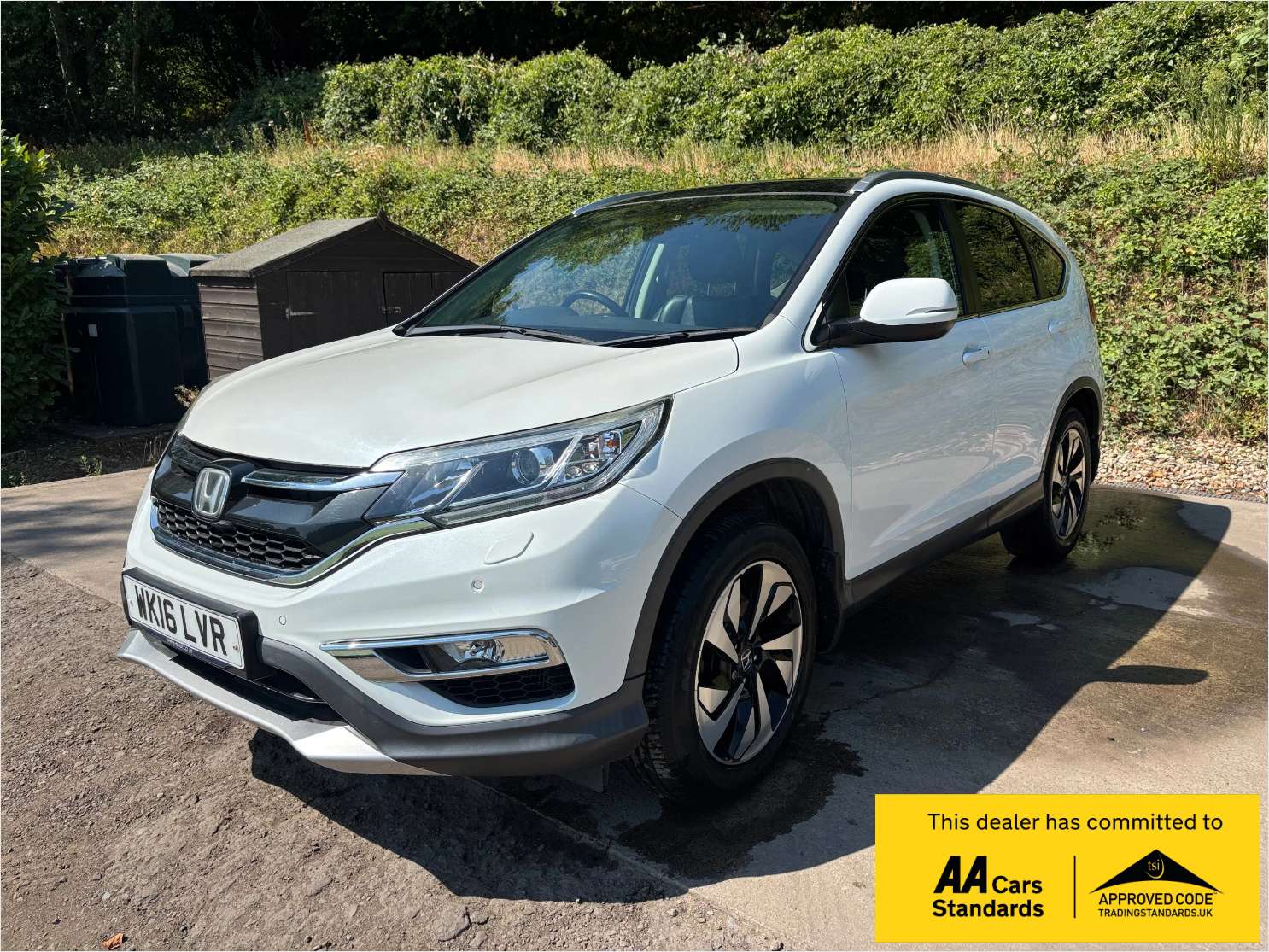 A 2016 HONDA CR-V 1.6 i-DTEC EX SUV 5dr Diesel Auto 4WD Euro 6 (160 ps) A 2016 HONDA CR-V 1.6 i-DTEC EX SUV 5dr Diesel Auto 4WD Euro 6 (160 ps)