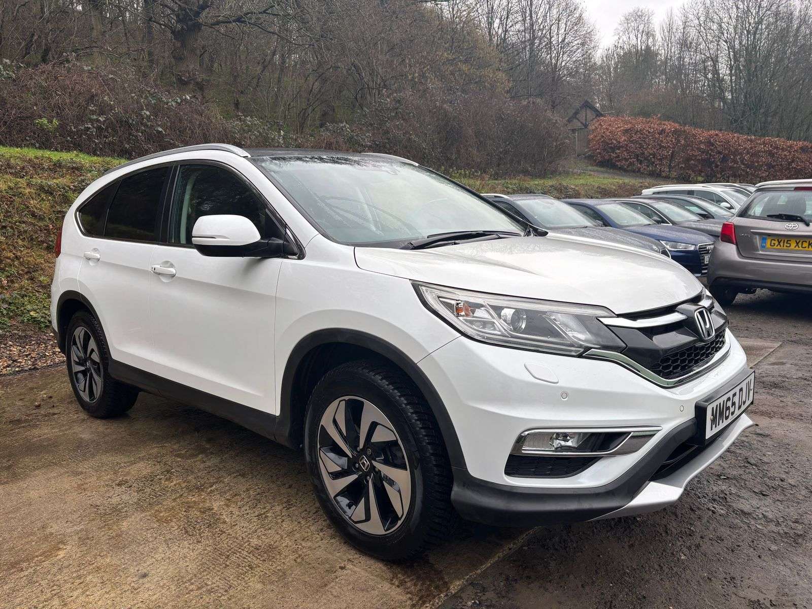 A 2016 HONDA CR-V 1.6 i-DTEC EX SUV 5dr Diesel Auto 4WD Euro 6 (160 ps) A 2016 HONDA CR-V 1.6 i-DTEC EX SUV 5dr Diesel Auto 4WD Euro 6 (160 ps)