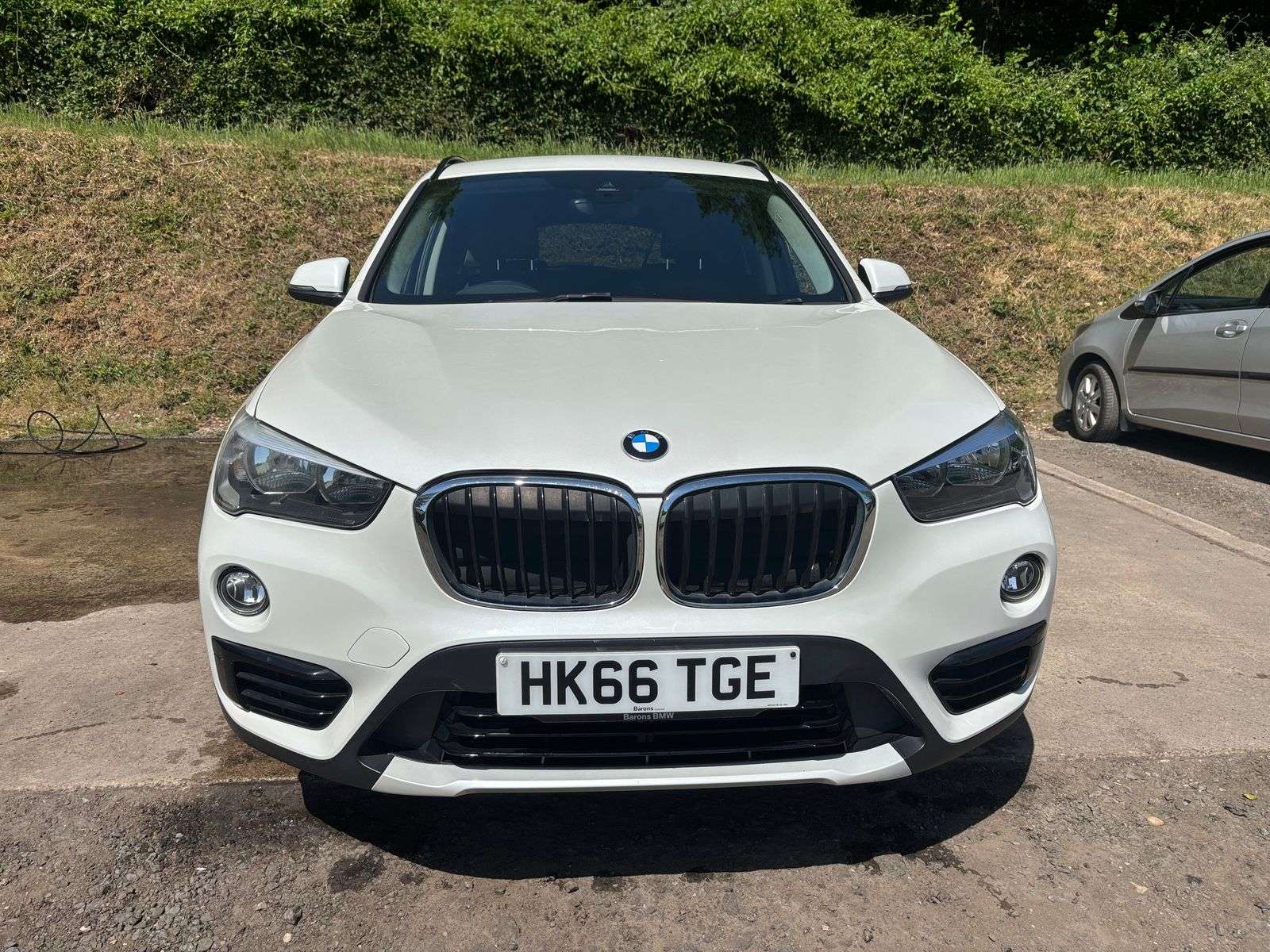 A 2016 BMW X1 2.0 20i Sport SUV 5dr Petrol Auto xDrive Euro 6 (s/s) (192 ps) A 2016 BMW X1 2.0 20i Sport SUV 5dr Petrol Auto xDrive Euro 6 (s/s) (192 ps)