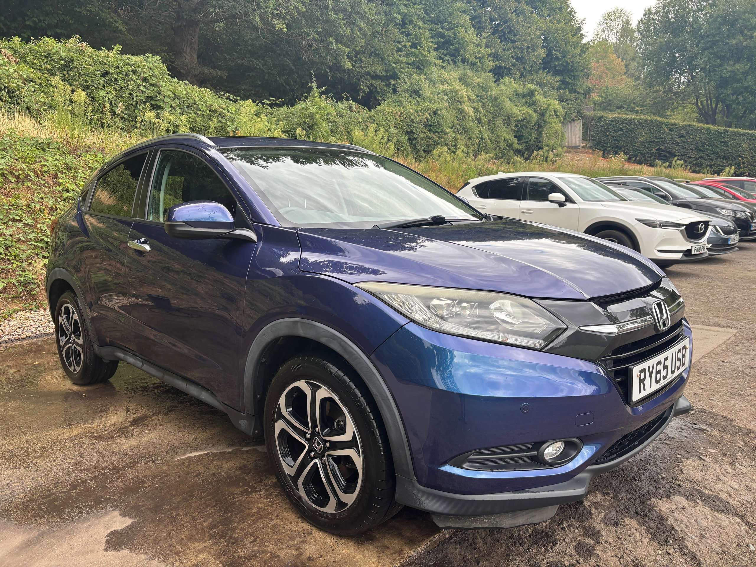 A 2015 HONDA HR-V 1.5 i-VTEC EX SUV 5dr Petrol CVT Euro 6 (s/s) (130 ps) A 2015 HONDA HR-V 1.5 i-VTEC EX SUV 5dr Petrol CVT Euro 6 (s/s) (130 ps)