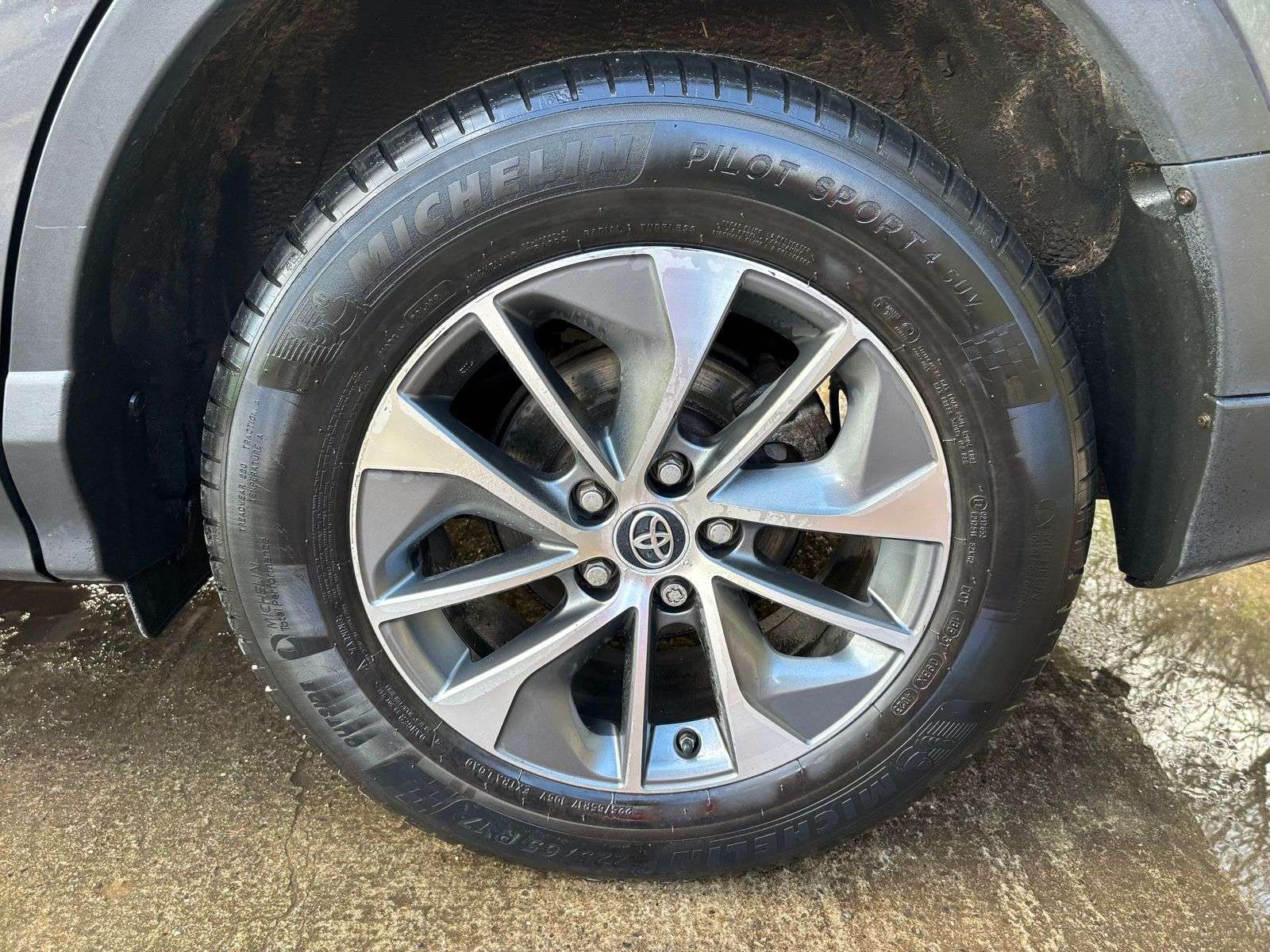 2018 TOYOTA RAV4 2018 TOYOTA RAV4