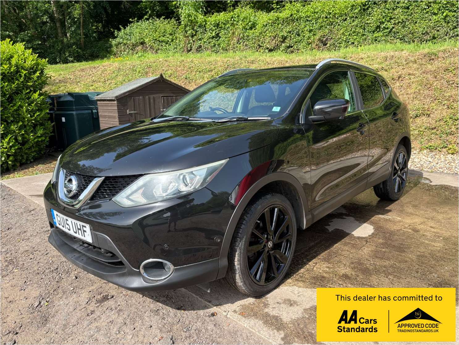 A 2015 NISSAN QASHQAI 1.2 DIG-T Tekna SUV 5dr Petrol Manual 2WD Euro 5 (s/s) (115 ps) A 2015 NISSAN QASHQAI 1.2 DIG-T Tekna SUV 5dr Petrol Manual 2WD Euro 5 (s/s) (115 ps)