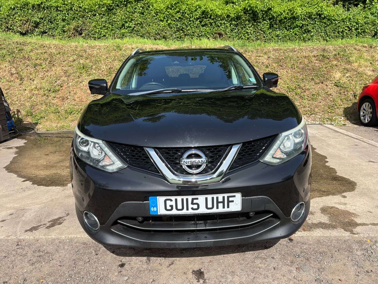 A 2015 NISSAN QASHQAI 1.2 DIG-T Tekna SUV 5dr Petrol Manual 2WD Euro 5 (s/s) (115 ps) A 2015 NISSAN QASHQAI 1.2 DIG-T Tekna SUV 5dr Petrol Manual 2WD Euro 5 (s/s) (115 ps)