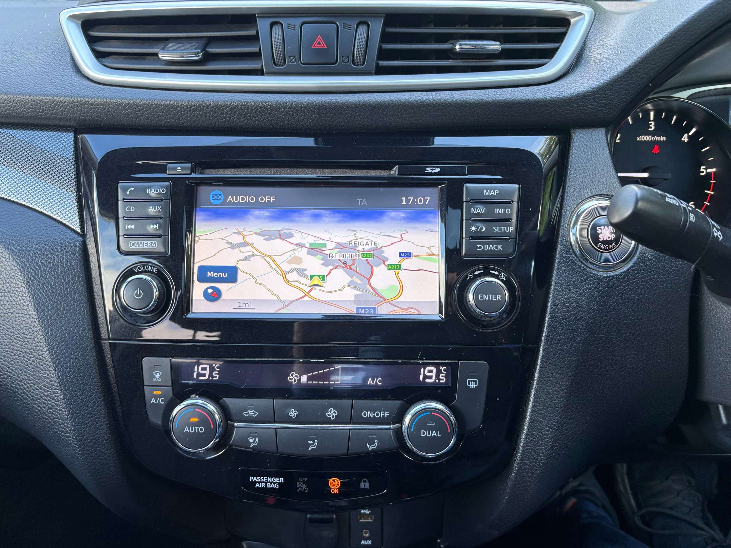 2015 NISSAN X-TRAIL 2015 NISSAN X-TRAIL