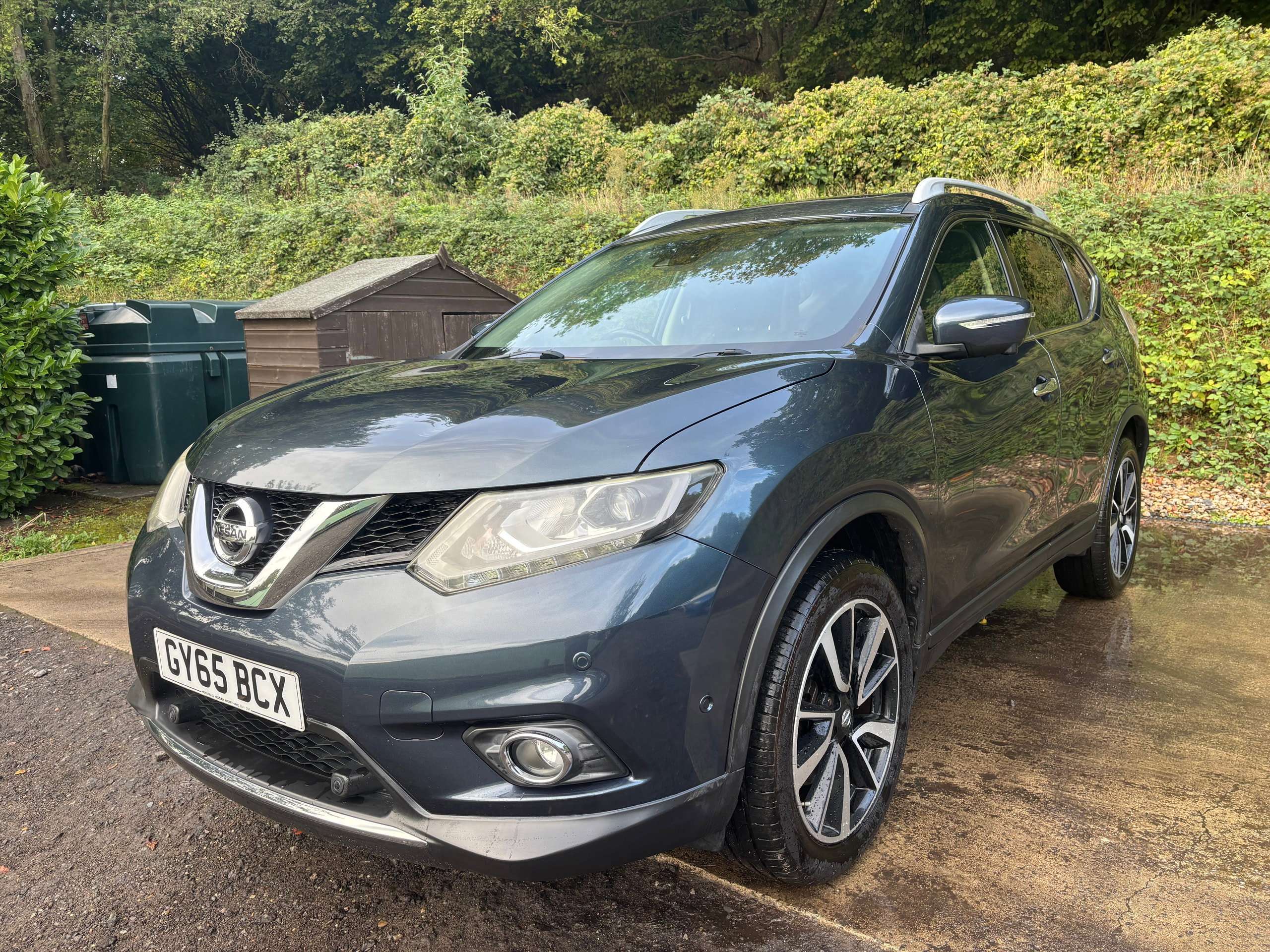 A 2015 NISSAN X-TRAIL 1.6 dCi Tekna SUV 5dr Diesel Manual 4WD Euro 6 (s/s) (130 ps) A 2015 NISSAN X-TRAIL 1.6 dCi Tekna SUV 5dr Diesel Manual 4WD Euro 6 (s/s) (130 ps)