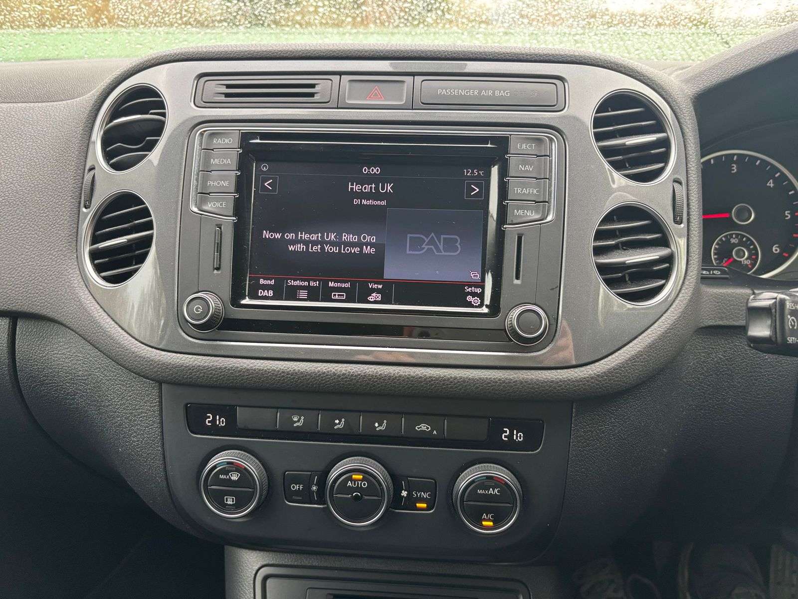 2015 VOLKSWAGEN TIGUAN 2015 VOLKSWAGEN TIGUAN