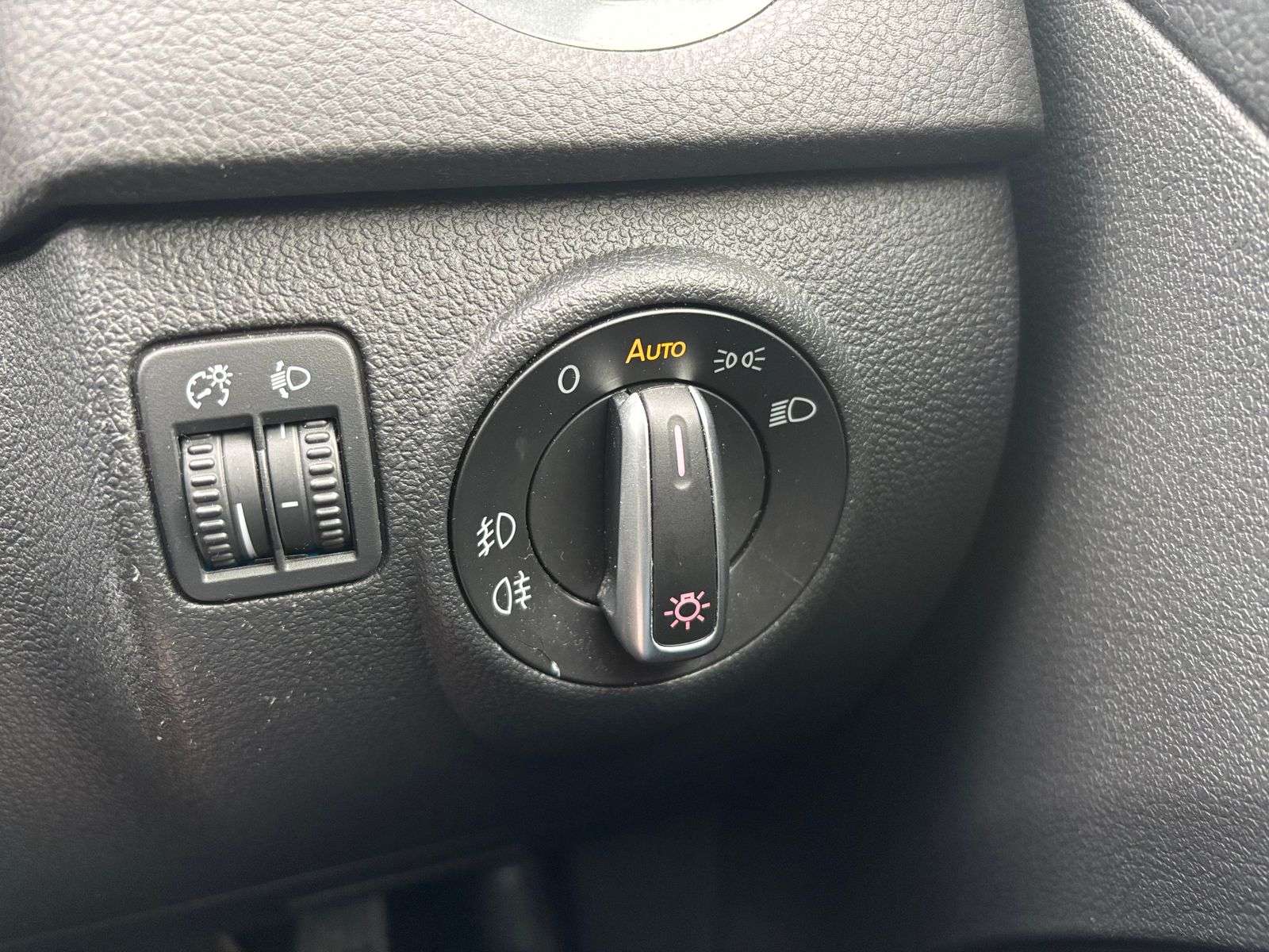 2015 VOLKSWAGEN TIGUAN 2015 VOLKSWAGEN TIGUAN