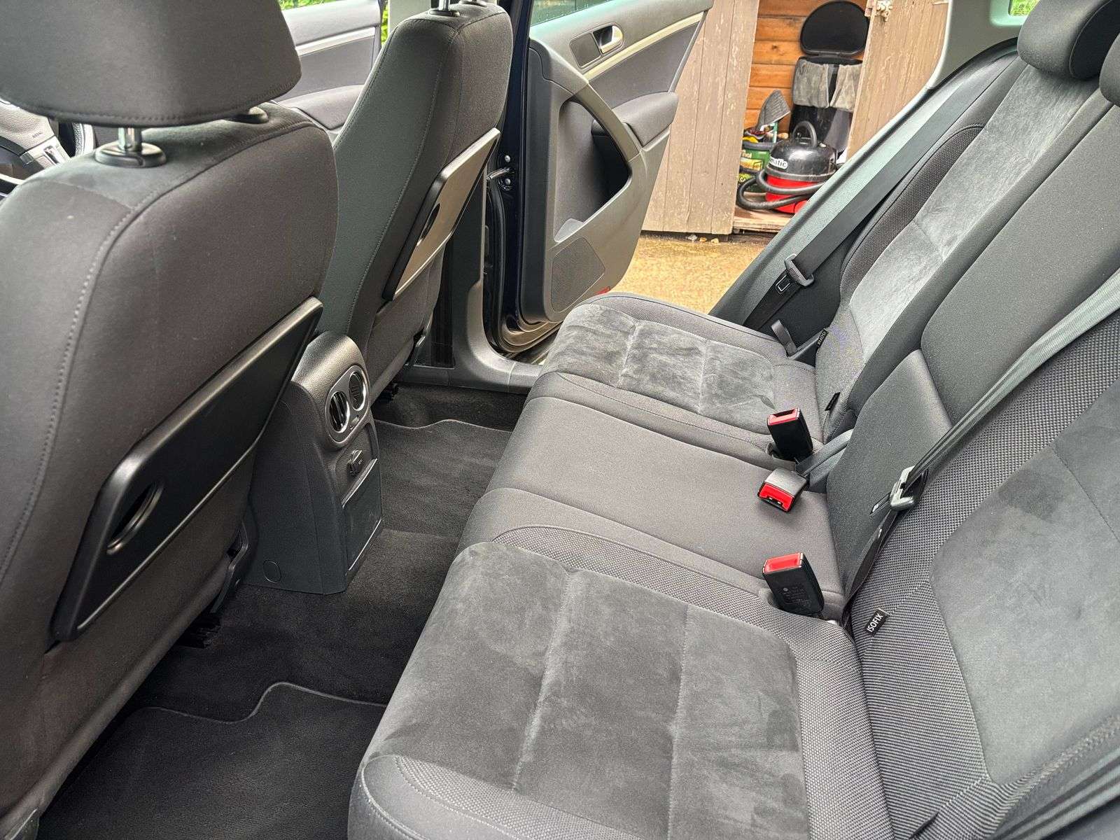 2015 VOLKSWAGEN TIGUAN 2015 VOLKSWAGEN TIGUAN