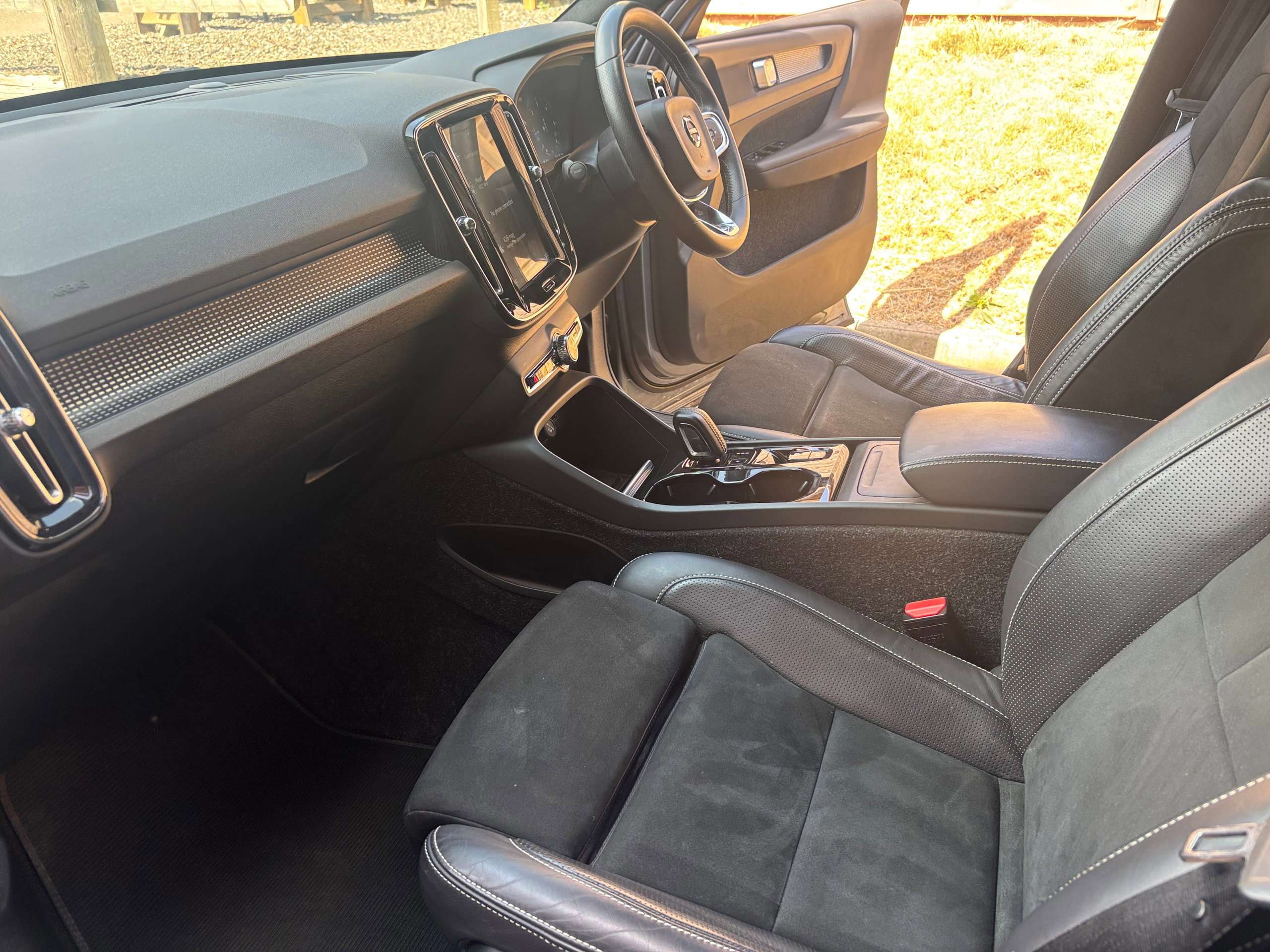 2018 VOLVO XC40 2018 VOLVO XC40