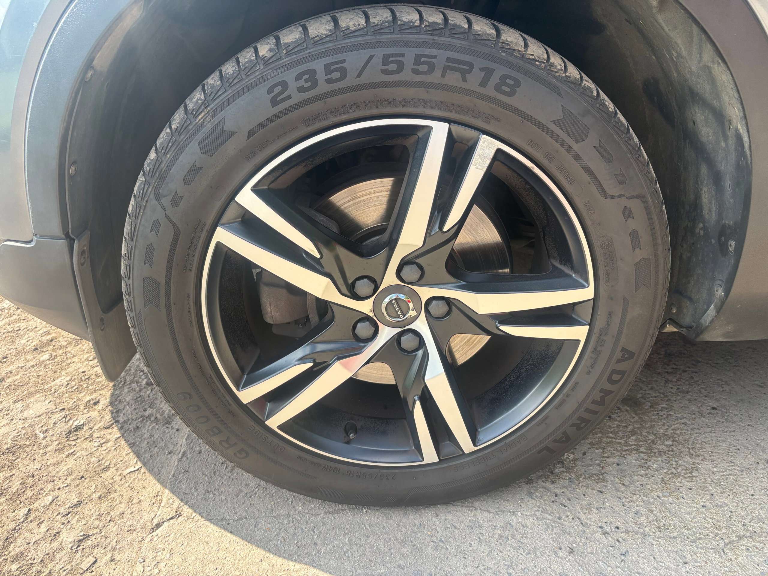 2018 VOLVO XC40 2018 VOLVO XC40