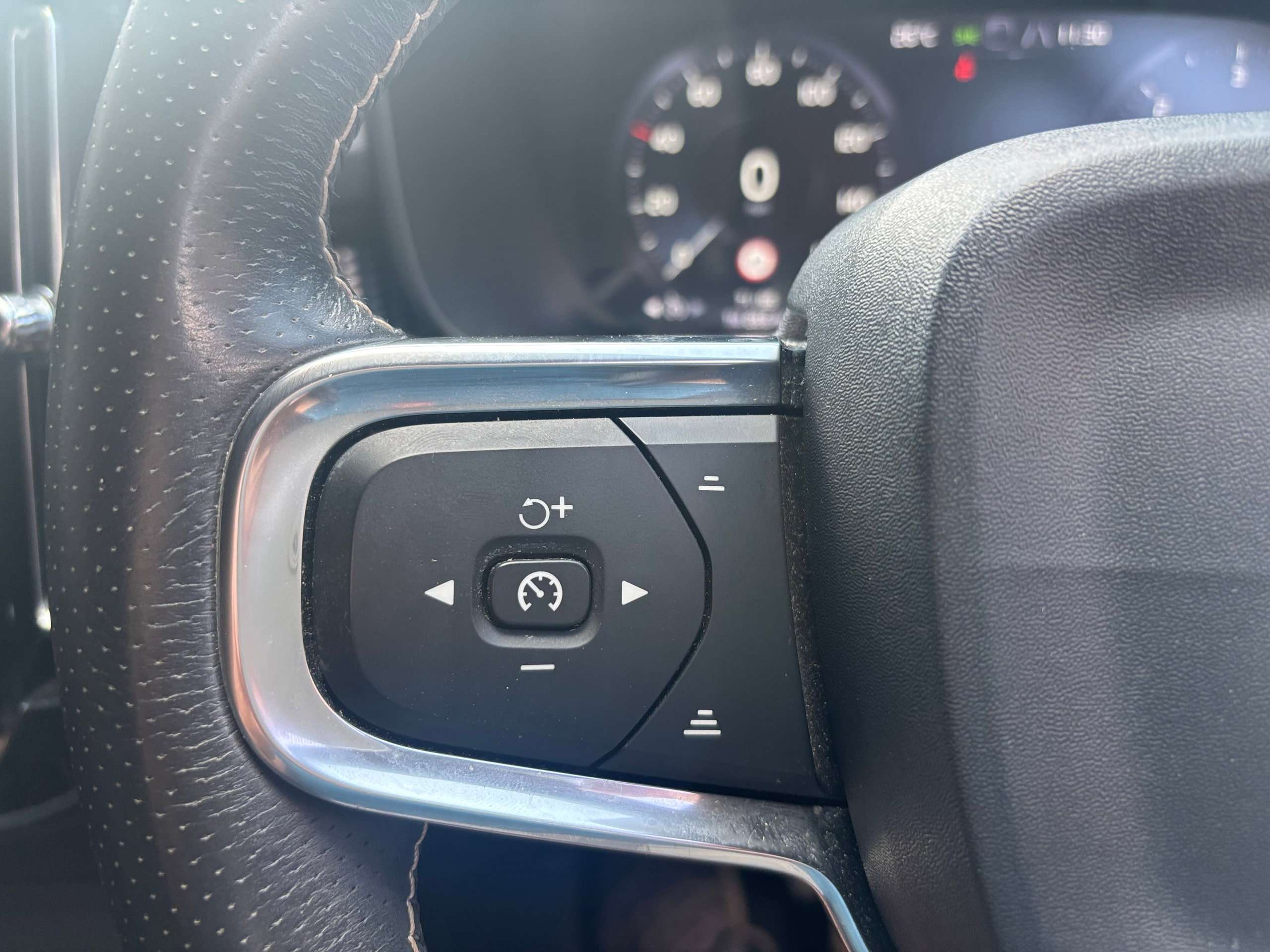 2018 VOLVO XC40 2018 VOLVO XC40