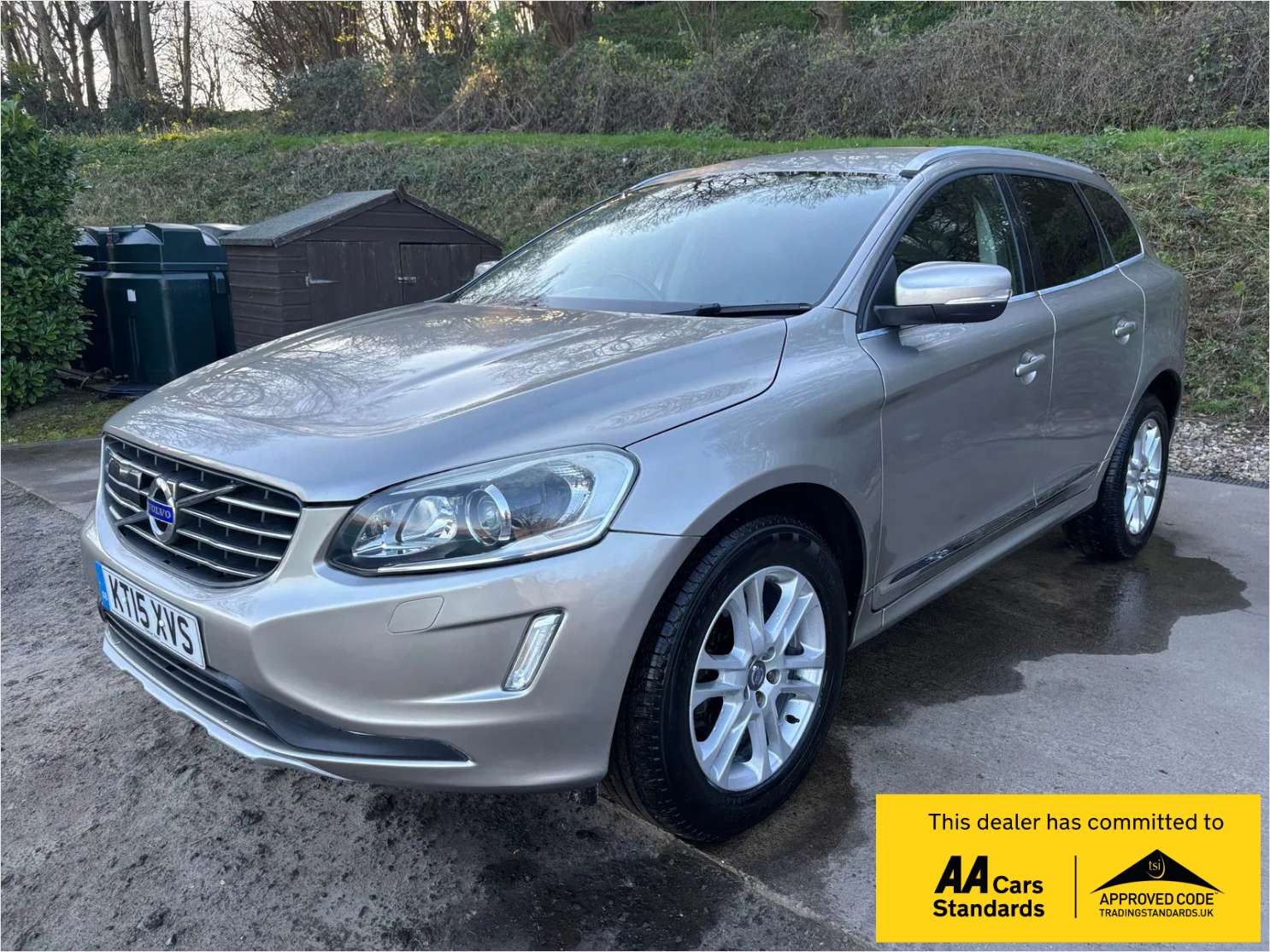 A 2015 VOLVO XC60 2.4 D4 SE Lux Nav SUV 5dr Diesel Auto AWD Euro 6 (s/s) (190 ps) A 2015 VOLVO XC60 2.4 D4 SE Lux Nav SUV 5dr Diesel Auto AWD Euro 6 (s/s) (190 ps)