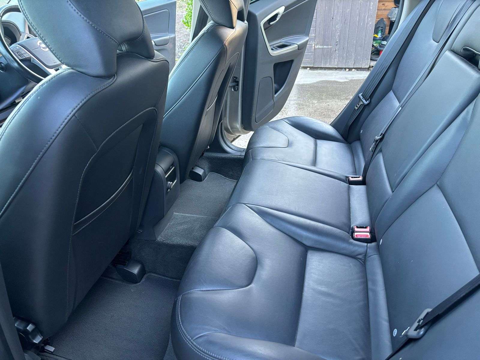 2015 VOLVO XC60 2015 VOLVO XC60