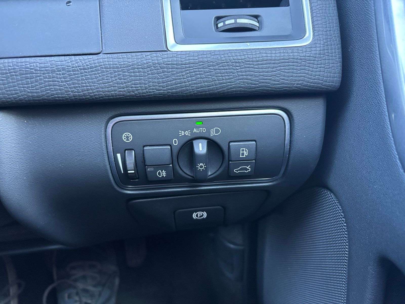 2015 VOLVO XC60 2015 VOLVO XC60