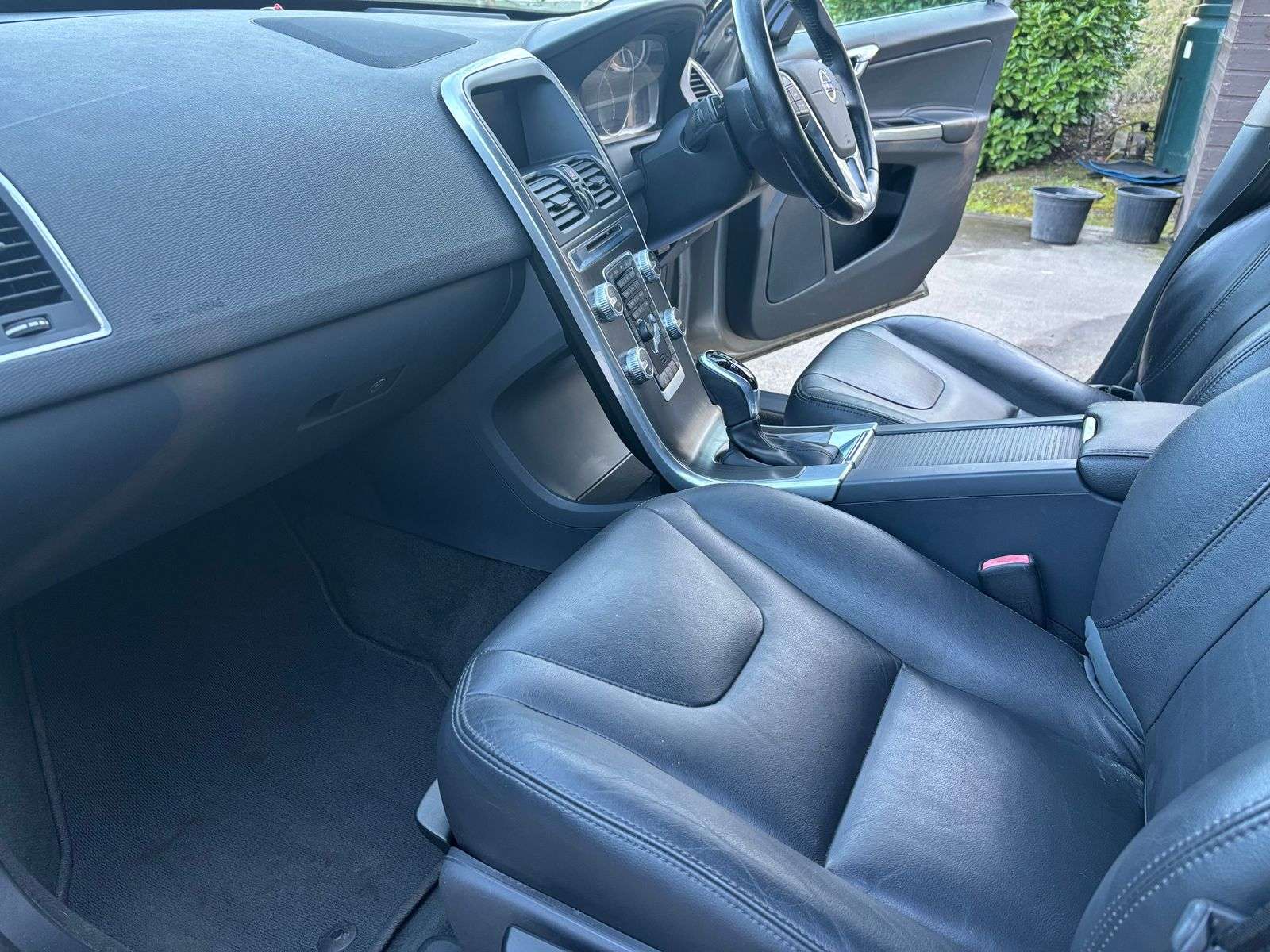 2015 VOLVO XC60 2015 VOLVO XC60