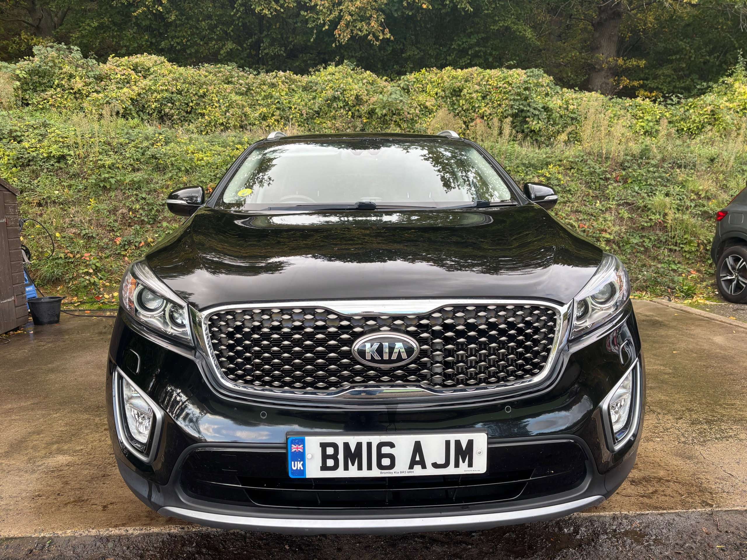 A 2016 KIA SORENTO 2.2 CRDi KX-3 SUV 5dr Diesel Manual AWD Euro 6 (s/s) (197 bhp) A 2016 KIA SORENTO 2.2 CRDi KX-3 SUV 5dr Diesel Manual AWD Euro 6 (s/s) (197 bhp)
