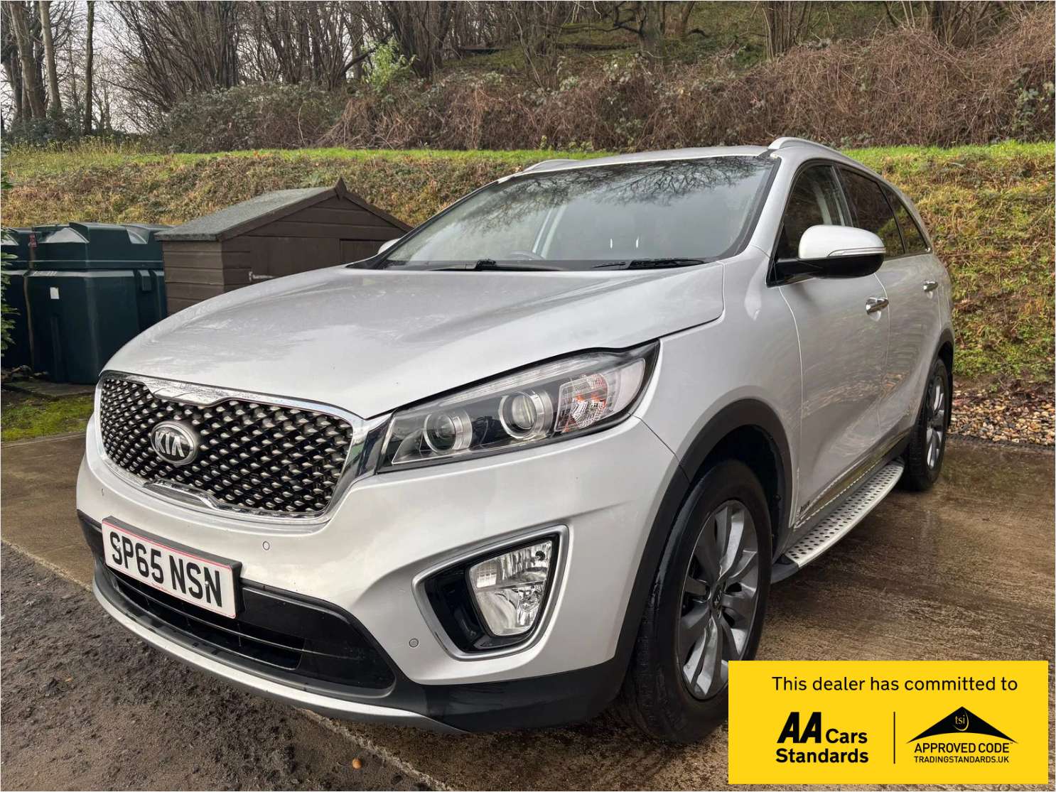 A 2015 KIA SORENTO 2.2 CRDi KX-2 SUV 5dr Diesel Auto AWD Euro 6 (s/s) (197 bhp) A 2015 KIA SORENTO 2.2 CRDi KX-2 SUV 5dr Diesel Auto AWD Euro 6 (s/s) (197 bhp)