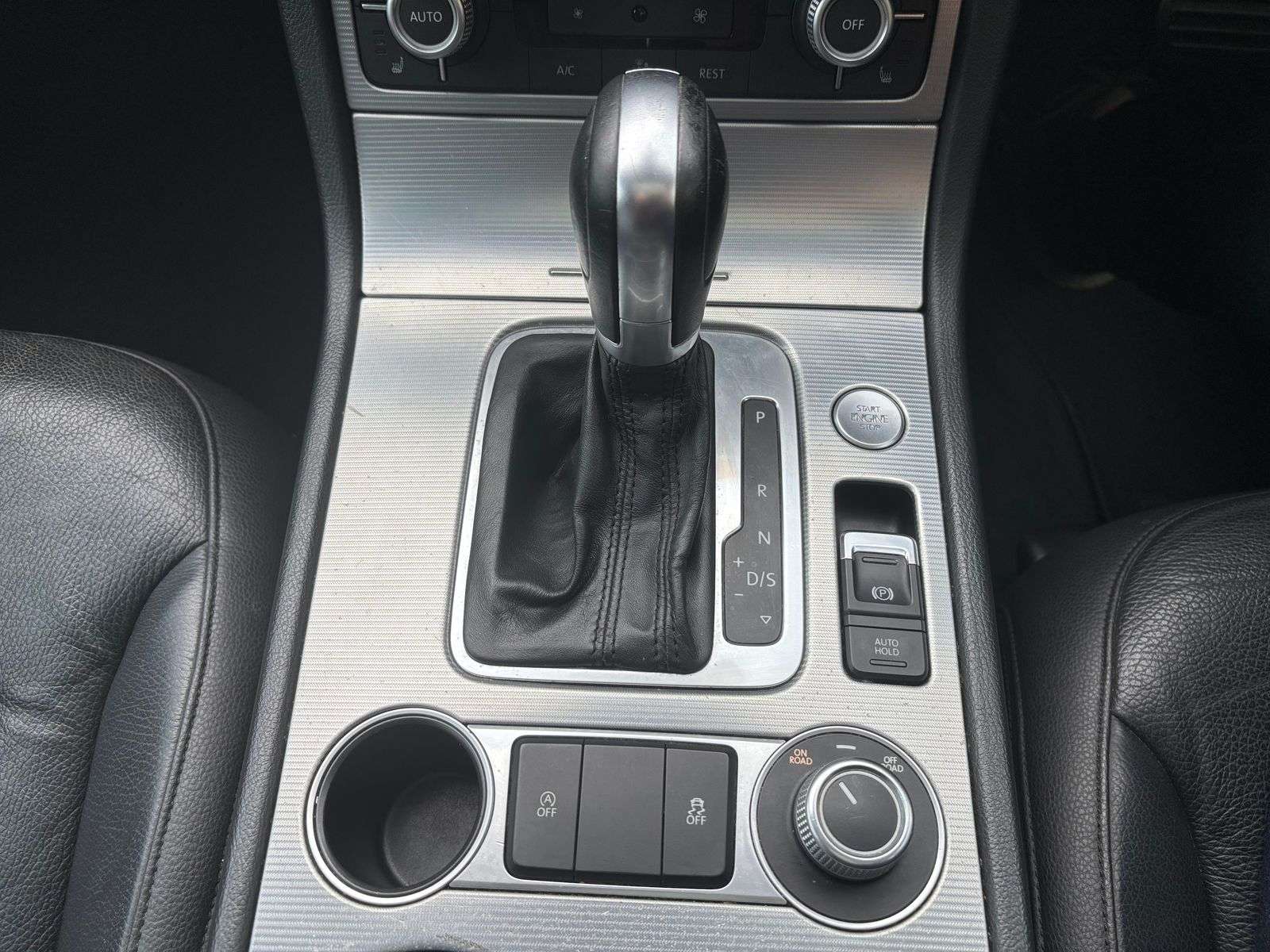 2015 VOLKSWAGEN TOUAREG 2015 VOLKSWAGEN TOUAREG