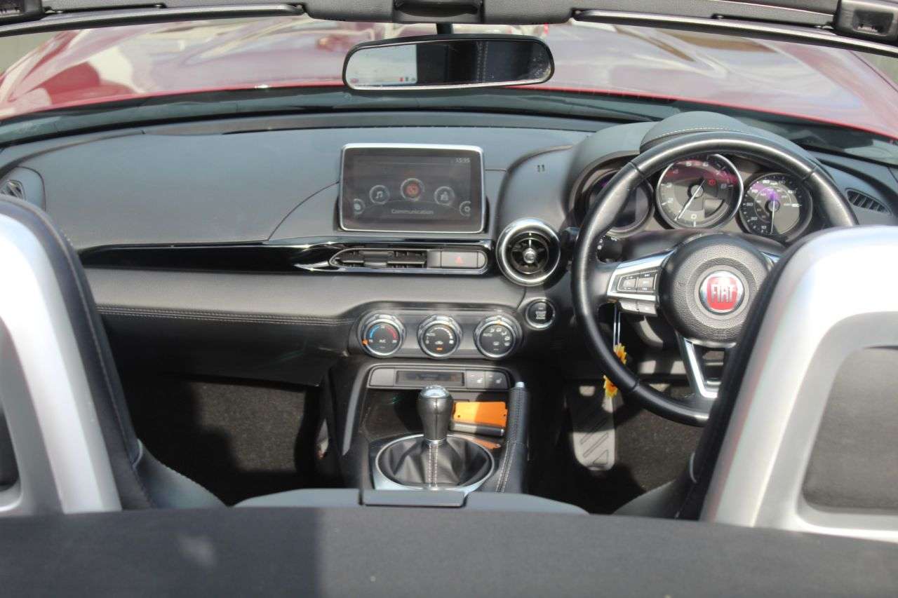 2016 FIAT 124 SPIDER 2016 FIAT 124 SPIDER
