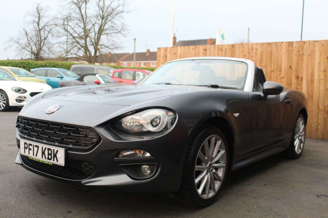 2017 FIAT 124 SPIDER 2017 FIAT 124 SPIDER
