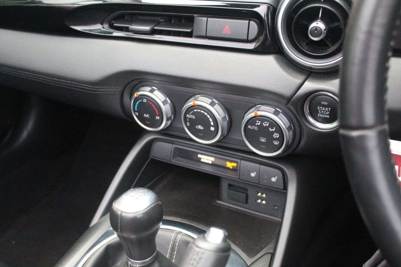 2017 FIAT 124 SPIDER 2017 FIAT 124 SPIDER