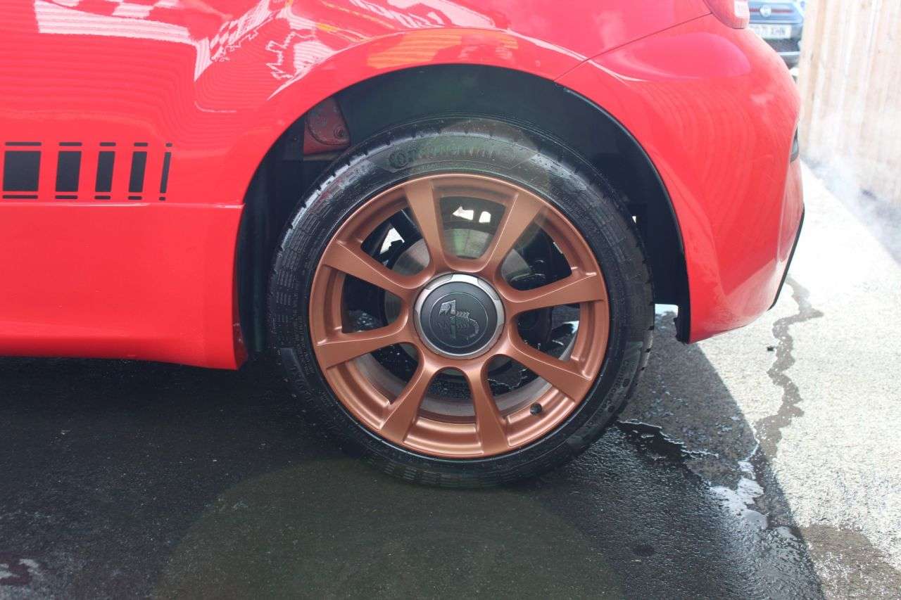 2018 ABARTH 595 2018 ABARTH 595