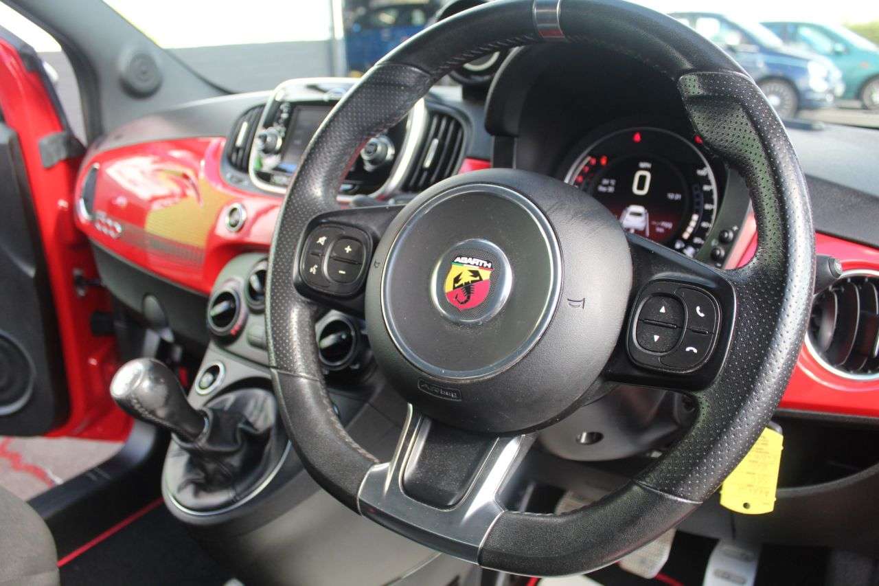 2018 ABARTH 595 2018 ABARTH 595